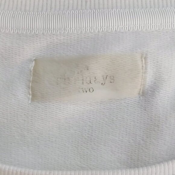 White 3/4 Sleeve Crewneck Shirt Draped Open Back - Picture 3 of 5